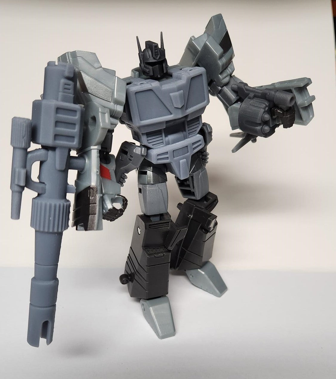 TFCon Chicago 2025 Guiltaur Custom Class Kit - Deluxe
